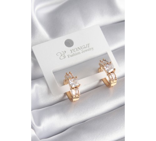 Pirinç Gold Renk Kare Zirkon Taşlı Kadın Küpe