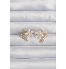 Pirinç Gold Renk Zirkon Taşlı Kıvrımlı İnci Çiçek Küpe