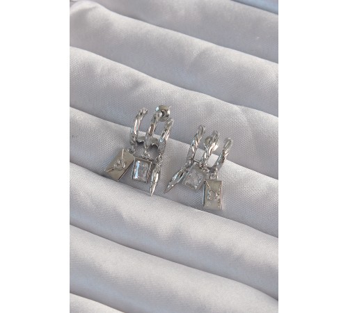 Pirinç Gümüş Renk Zirkon Taşlı Çoklu Aksesuarlı Yarım Halka Kaburga Küpe