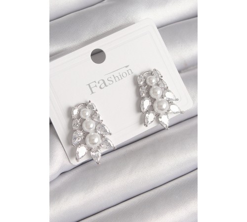 Pirinç Gümüş Renk Zirkon Taşlı Yaprak Model İnci Detay Kadın Küpe