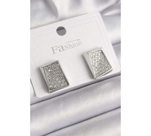 Pirinç Gümüş Renk Zirkon Taşlı Plaka Model Kadın Küpe