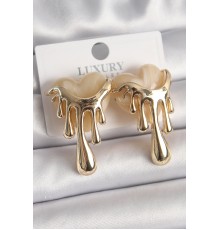 Pirinç Gold Renk Beyaz Sedefli Akan Kalp Model Kadın Küpe