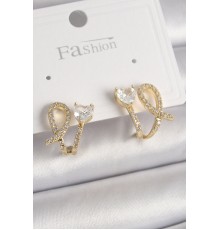 Pirinç Gold Renk Düğüm Model Zirkon Taşlı Kalp Detay Kadın Küpe