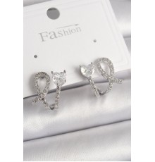 Pirinç Gümüş Renk Düğüm Model Zirkon Taşlı Kalp Detay Kadın Küpe