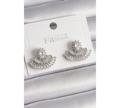 Pirinç Gümüş Renk Zirkon Taşlı Yelpaze Model Kadın Küpe