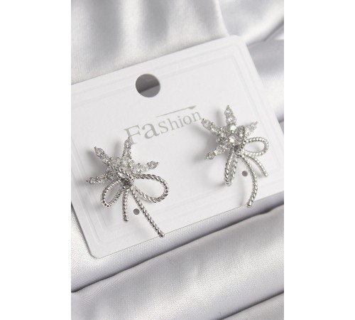 Pirinç Gümüş Renk Zirkon Taşlı Yıldız Düğüm Model Kadın Küpe