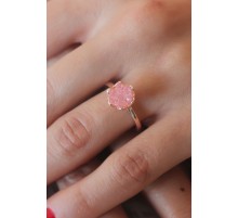 Pembe Lotus Çiçek Figür Gold Renk Kadın Yüzük