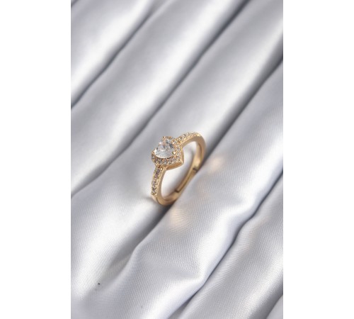 Pirinç Gold Renk Zirkon Taşlı Kalp Charm Model Kadın Yüzük