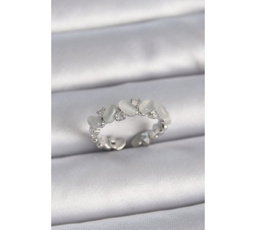 Pirinç Gümüş Renk Ayarlanabilir Zirkon Taşlı Beyaz Mineli Model Kadın Yüzük