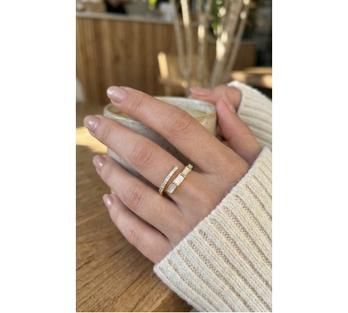 Pirinç Gold Renk Zirkon Taş Detaylı Yılan Model Ayarlanabilir Yüzük