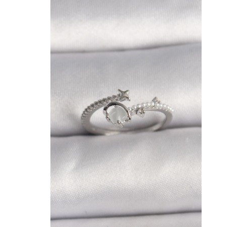 Pirinç Gümüş Renk Zirkon Taşlı Beyaz Mineli Yıldız Detay Ayarlanabilir Kadın Yüzük