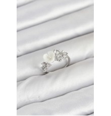 Pirinç Gümüş Renk Çiçek Model Zirkon Taşlı Kadın Yüzük