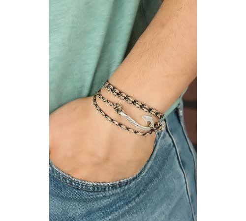 Krem Renk Çizgi Desenli Metal Kancalı Erkek Bileklik