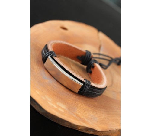 Çelik Aksesuarlı Siyah Renk Deri Erkek Bileklik