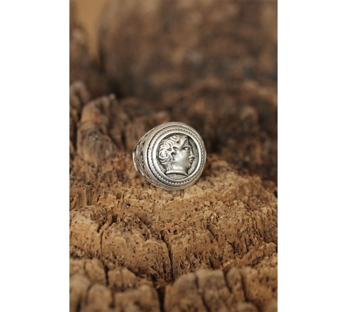 Sezar Figürlü Ayarlanabilir Erkek Yüzük