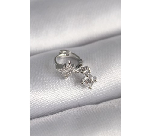 316L Çelik Gümüş Renk Zirkon Taşlı Çiçek Model Sallantı Detay Tragus Piercing - TJ-PR1315 316L Çelik Gümüş Renk Zirkon Taşlı Çiçek Model Sallantı Detay Tragus Piercing - TJ-PR1315