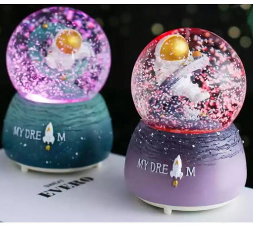 Astronot Kar Küresi Orta Boy