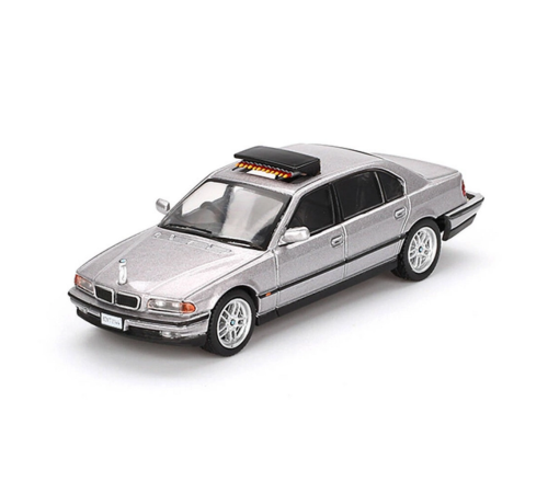 Mini GT 1/64 BMW 750IL 