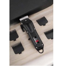 Suya Dayanıklı Tıraş Makinesi Keskin Bıçaklı Dijital Göstergeli Şarjlı