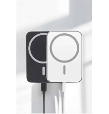 Kablosuz Şarj Aleti Magsafe Araç Içi Manyetik Şarj 15W İOS Uyumlu