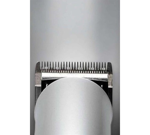 Erkeklere Özel Şarjlı Saç ve Sakal Kesme Tıraş Makinesi Seti