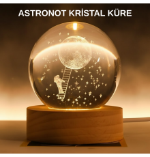 3D Astronot Kristal Küre Gece Lambası USB Ahşap Standlı Dekoratif Işık