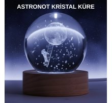 Lazer İşlemeli 3D Astronot Kristal Küre LED Işıklı Uzay Temalı Gece Lambası
