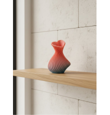 Kalp Tasarımlı Modern Dekor Vazo 15 cm Şık ve Estetik Görünüm