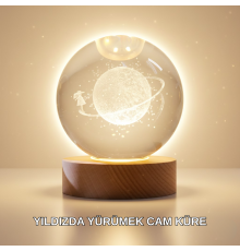 Ahşap Standlı Sarı Işıklı Dekoratif Küre Kız Figürü Tasarım