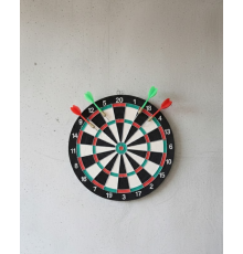 17 İnç Profesyonel Dart Tahtası Dayanıklı Yapı ve 4 Metal Dart Oku