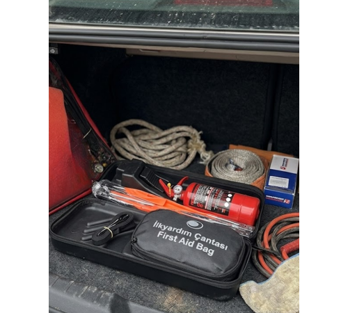 Trafik Seti Acil Durum Araç Güvenlik Kiti Yangın Tüpü ve Reflektörlü