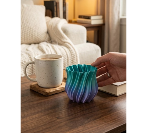 3D Kıvrımlı Mavi Vazo Modern Dekoratif Şık Ev Aksesuarı