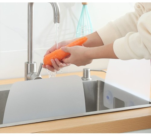 Lavabo ve Ocak Sıçrama Önleyici Vantuzlu Kalkan Lavabo ve Ocak Sıçrama Önleyici Vantuzlu Kalkan