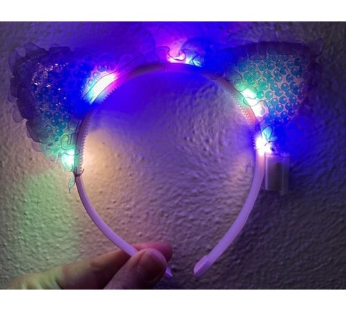 Mor Pullu Led Işıklı Kedi Kulak Taç Mor Pullu Led Işıklı Kedi Kulak Taç
