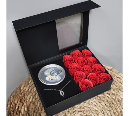 Romantik Gül ve İstiridye İnci Kolye Seti Romantik Gül ve İstiridye İnci Kolye Seti