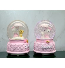 Hello Kitty İçi Dönmeli Püskürtmeli Işıklı Müzikli Kar Küresi Büyük Boy Model 1