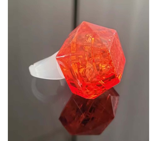Kristal Tasarımlı Led Işıklı Kırmızı Yüzük Kristal Tasarımlı Led Işıklı Kırmızı Yüzük
