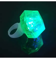 Kristal Tasarımlı Led Işıklı Yeşil Yüzük