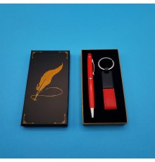 Kutulu Kırmızı Deri Anahtarlık ve Touchpen Tükenmez Kalem Hediye Seti