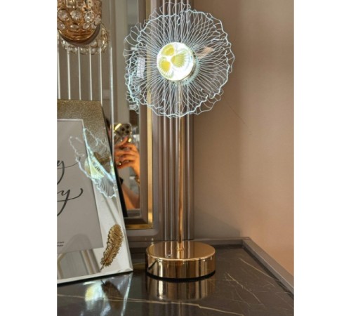 Çiçek Tasarımlı LED Masa Lambası Çiçek Tasarımlı LED Masa Lambası