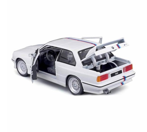 21100 Burago 1:24 BMW M3 1988 Model Araba