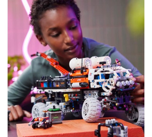 42180 Lego Technic Mars Ekibi Keşif Aracı 1599 parça +11 yaş 42180 Lego Technic Mars Ekibi Keşif Aracı 1599 parça +11 yaş