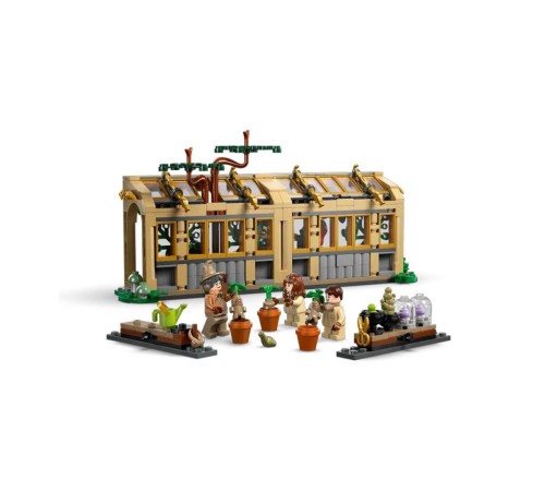 76445 Lego Harry Potter - Hogwarts Şatosu: Bitkibilim Dersi 390 parça +8 yaş 76445 Lego Harry Potter - Hogwarts Şatosu: Bitkibilim Dersi 390 parça +8 yaş