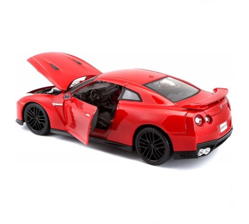 Bburago 1:24 Nissan GT-R 2017 Model Araba Bburago 1:24 Nissan GT-R 2017 Model Araba