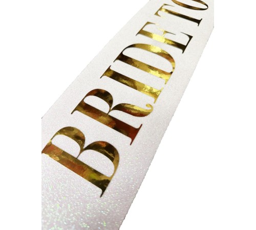 Beyaz Üzeri Altın Büyük Bride To Be Yazılı Simli Işıltılı Kuşak Kemer 10x80 cm Beyaz Üzeri Altın Büyük Bride To Be Yazılı Simli Işıltılı Kuşak Kemer 10x80 cm