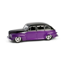 Greenlight 1/64 California Lowriders Series 6- 1946 Fordor Super Deluxe
