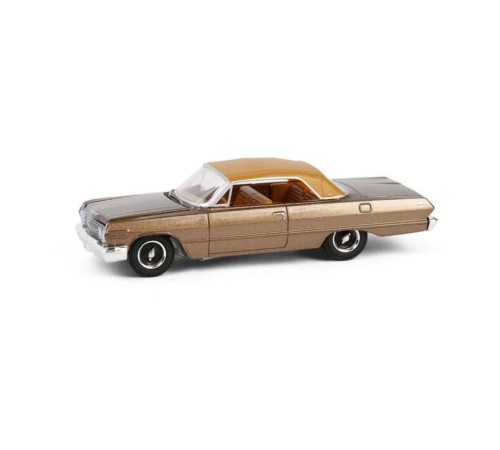 Greenlight 1/64 California Lowriders Series 6- 1963 Chevrolet Impala SS Convertible Top Up Greenlight 1/64 California Lowriders Series 6- 1963 Chevrolet Impala SS Convertible Top Up