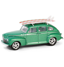 Greenlight 1/64 The Hobby Shop Series 16 - 1946 Ford Fordor Super Deluxe Green Metallic with White Interior and Roof Rack with Surfboards