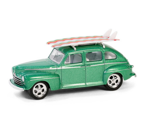 Greenlight 1/64 The Hobby Shop Series 16 - 1946 Ford Fordor Super Deluxe Green Metallic with White Interior and Roof Rack with Surfboards Greenlight 1/64 The Hobby Shop Series 16 - 1946 Ford Fordor Super Deluxe Green Metallic with White Interior and Roof Rack with Surfboards