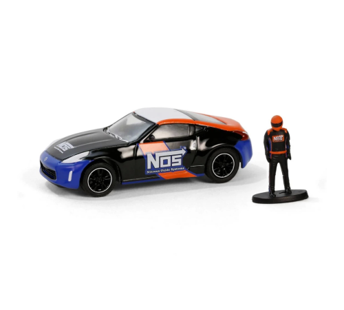 Greenlight 1/64 The Hobby Shop Series 16- 2020 Nissan 370z with Race Car Driver Greenlight 1/64 The Hobby Shop Series 16- 2020 Nissan 370z with Race Car Driver